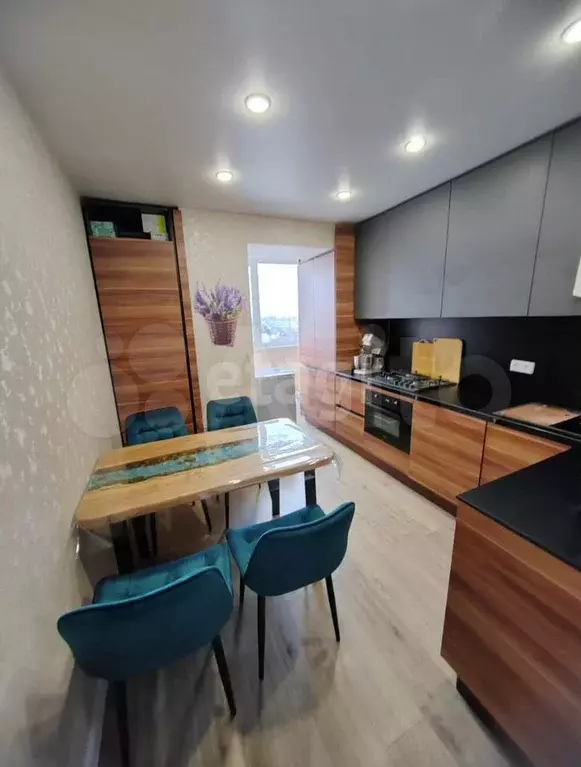 3-к. квартира, 75 м, 4/9 эт. - Фото 1