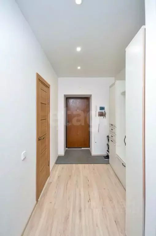 2-к кв. Коми, Ухта наб. Газовиков, 5 (53.5 м) - Фото 1