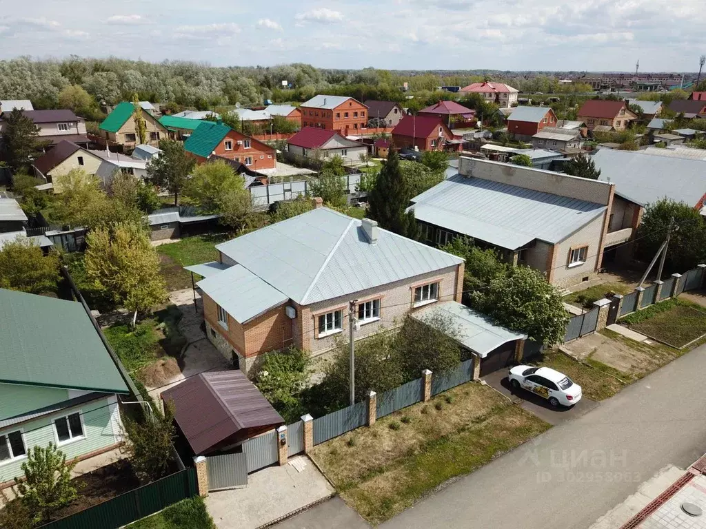 Дом в Оренбургская область, Оренбургский район, с. Ивановка ... - Фото 0