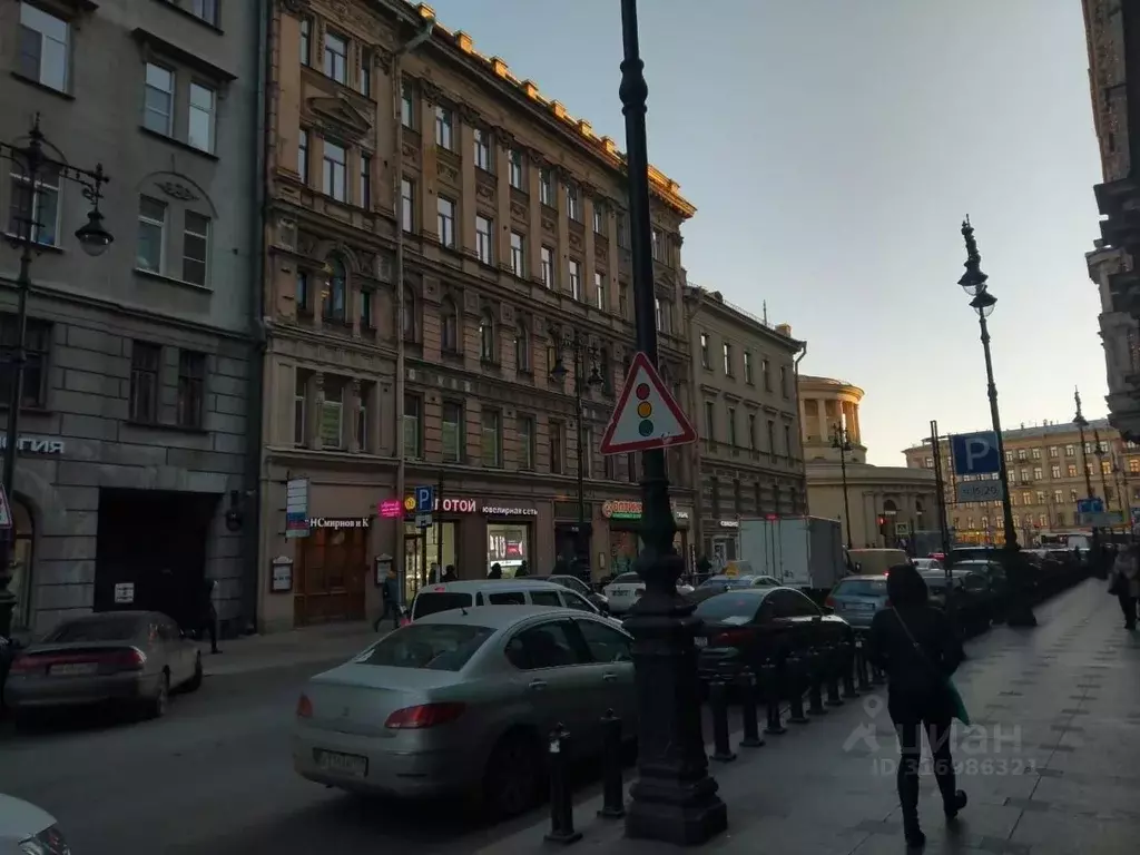 Помещение свободного назначения в Санкт-Петербург ул. Восстания, 3-5 ... - Фото 0