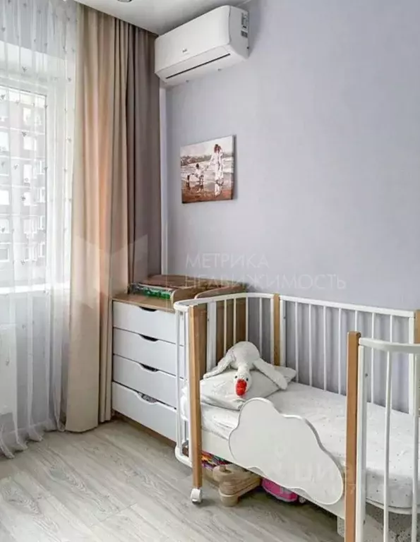 1-к кв. Тюменская область, Тюмень ул. Мельникайте, 2к5 (41.8 м) - Фото 0