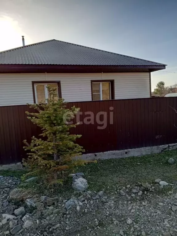 Дом в Алтайский край, Алтайский район, с. Алтайское ул. Дресвяная, 11А ... - Фото 0