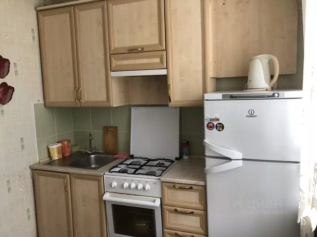 2-к кв. Московская область, Серпухов ул. Ракова, 14 (44.0 м) - Фото 0