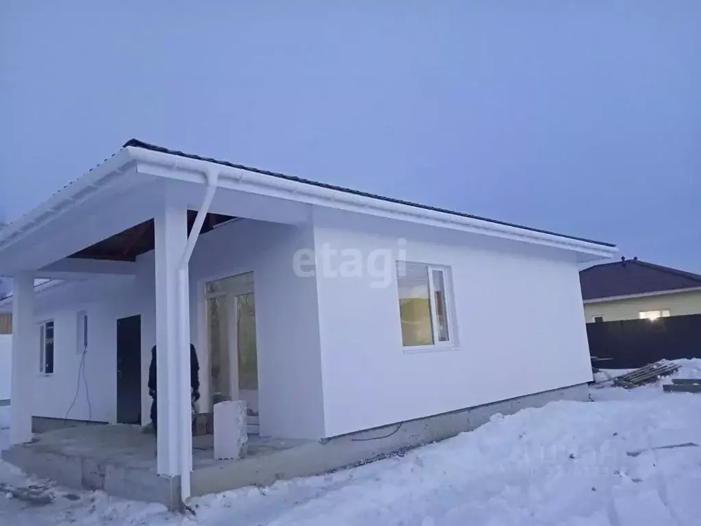 Дом в Свердловская область, Белоярский муниципальный округ, пос. ... - Фото 1