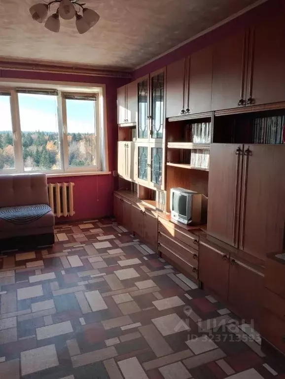 2-к кв. Пермский край, Губаха Октябрьский просп., 1 (49.6 м) - Фото 2