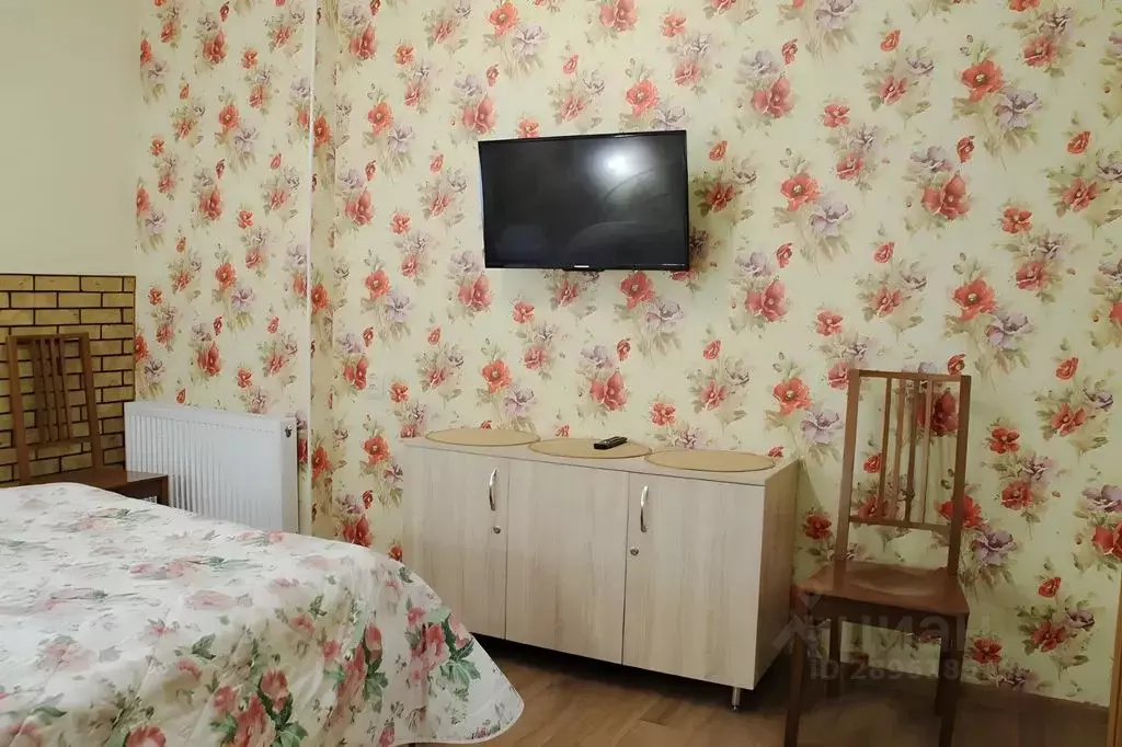 2-к кв. Ставропольский край, Кисловодск Красноармейская ул., 9 (60.0 ... - Фото 1