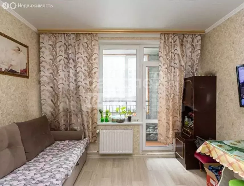 1-комнатная квартира: Тюмень, улица Александра Протозанова, 4 (23 м) - Фото 0