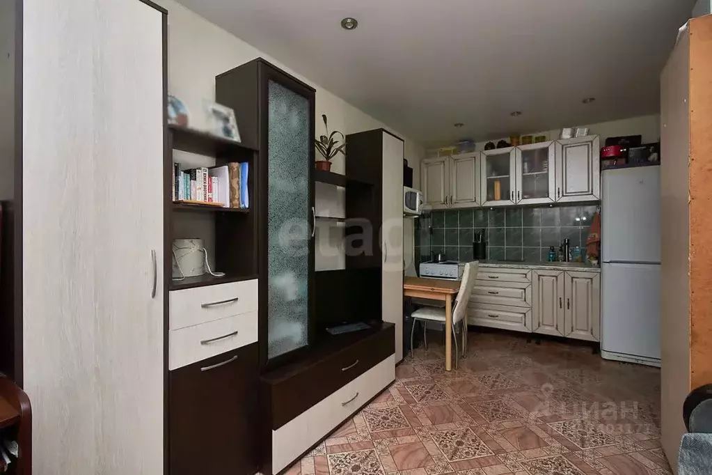 Комната Тюменская область, Тюмень Харьковская ул., 1 (17.2 м) - Фото 0