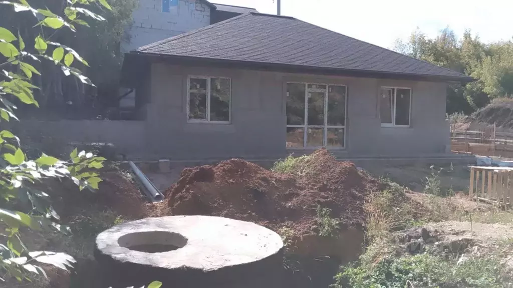 Дом в Саратовская область, Саратов ул. Ершовская (91 м) - Фото 1