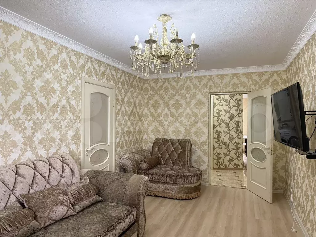 3-к. квартира, 65 м, 3/5 эт. - Фото 1