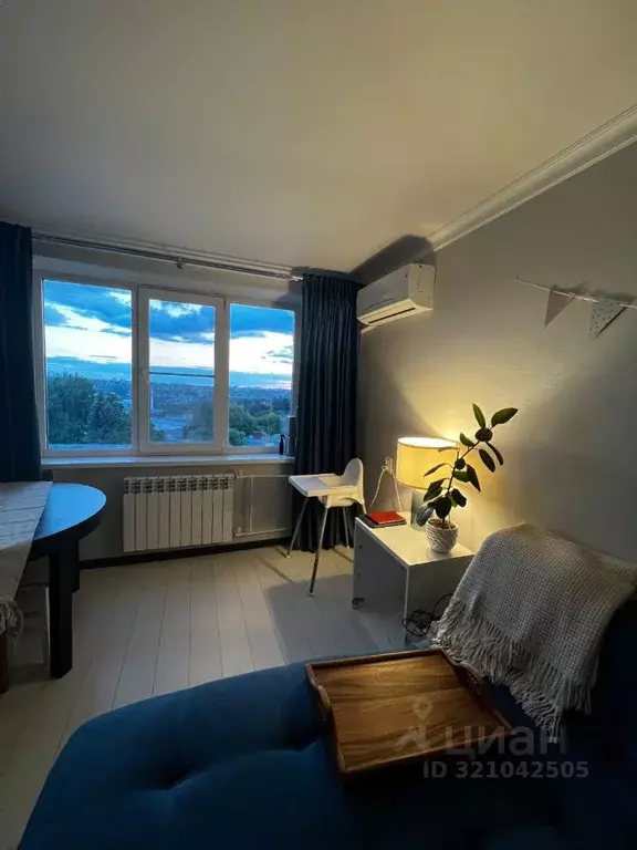 2-к кв. Курская область, Курск ул. Димитрова, 103 (47.1 м) - Фото 0