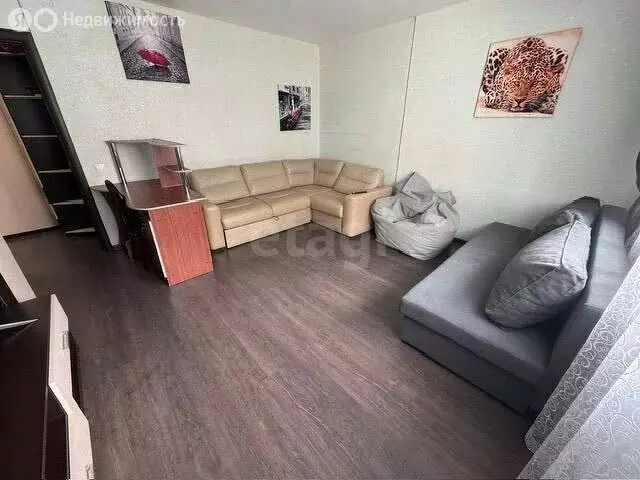 1-комнатная квартира: Ижевск, Совхозная улица, 11 (38 м) - Фото 1