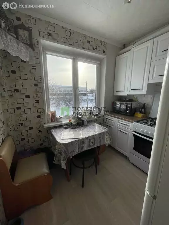 3-комнатная квартира: село Завьялово, Гольянская улица, 96 (50.7 м) - Фото 1