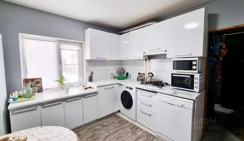 Дом в Волгоградская область, Средняя Ахтуба рп ул. Рязанская (58 м) - Фото 1