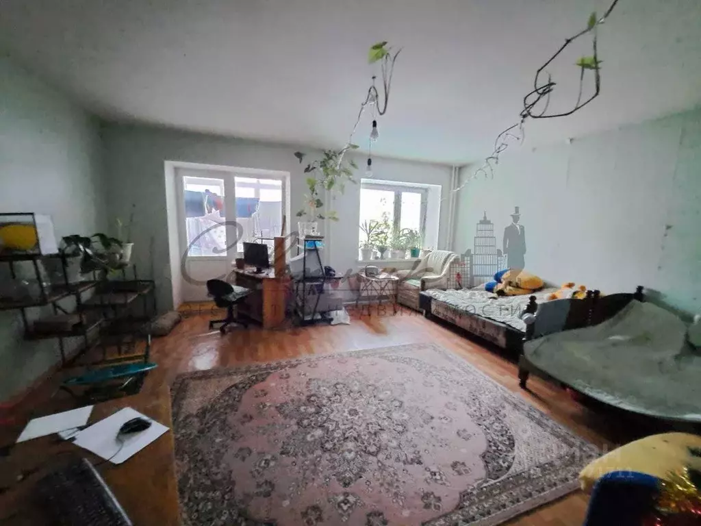 3-к кв. Белгородская область, Старый Оскол Степной мкр,  (98.0 м) - Фото 0