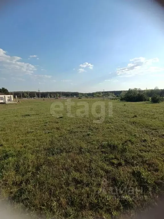 Участок в Белгородская область, Старооскольский городской округ, с. ... - Фото 1