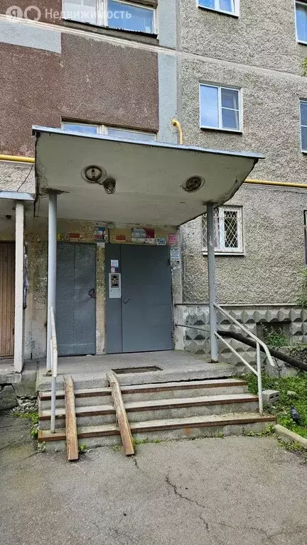 3-комнатная квартира: Екатеринбург, улица Тверитина, 11 (64 м) - Фото 1