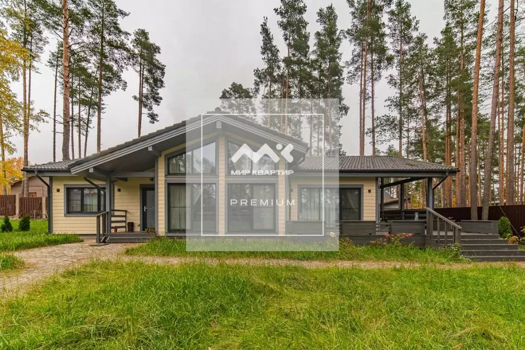 Дом в Ленинградская область, Выборгский район, Полянское с/пос, пос. ... - Фото 1