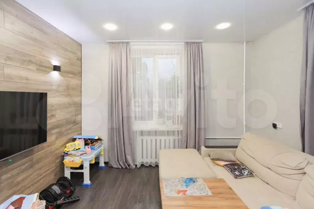 3-к. квартира, 66,4 м, 2/3 эт. - Фото 1