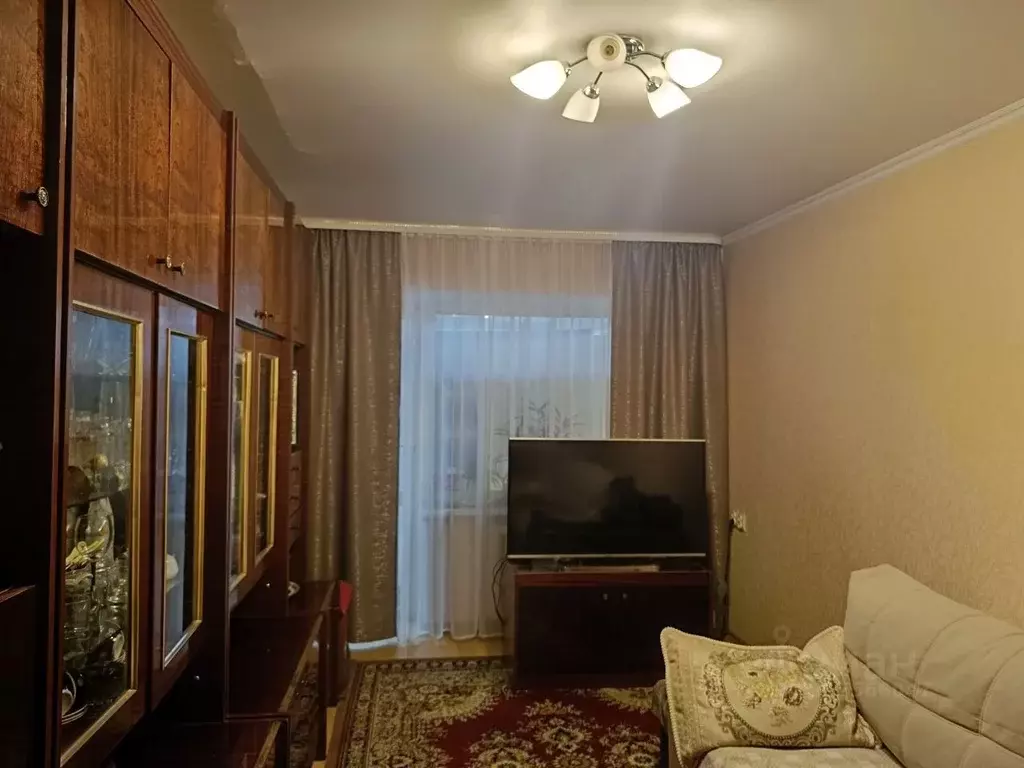 3-к кв. Белгородская область, Белгород Вокзальная ул., 33 (58.2 м) - Фото 0
