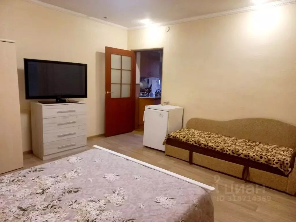 1-к кв. Крым, Алушта ул. Багликова, 12 (36.0 м) - Фото 1