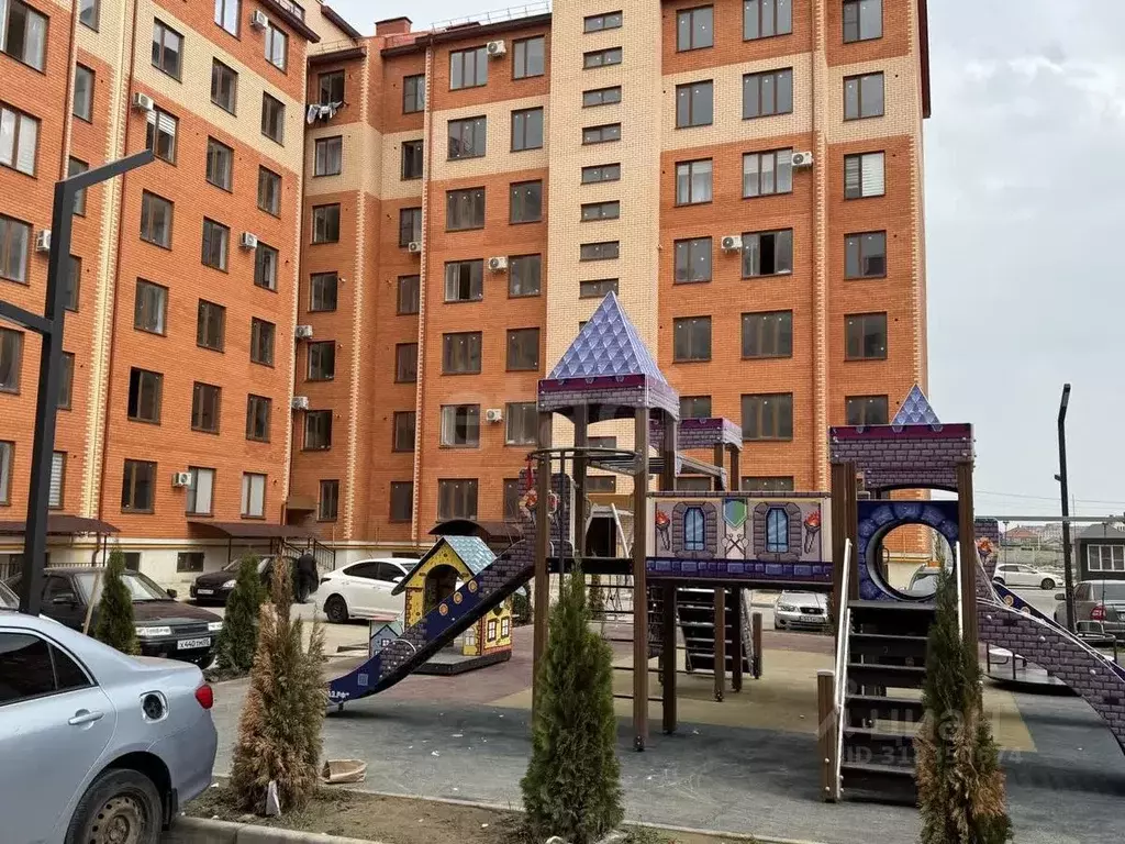 2-к кв. Дагестан, Каспийск ул. Цилингская, 33 (69.0 м) - Фото 1