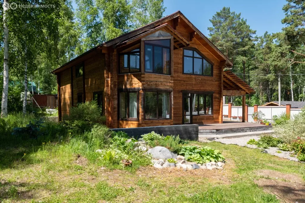 Дом в Иркутский муниципальный округ, деревня Новогрудинина (210 м) - Фото 0