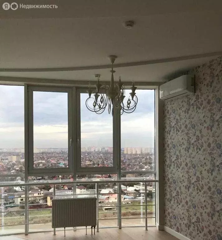 3-комнатная квартира: Краснодар, микрорайон Центральный, улица ... - Фото 1