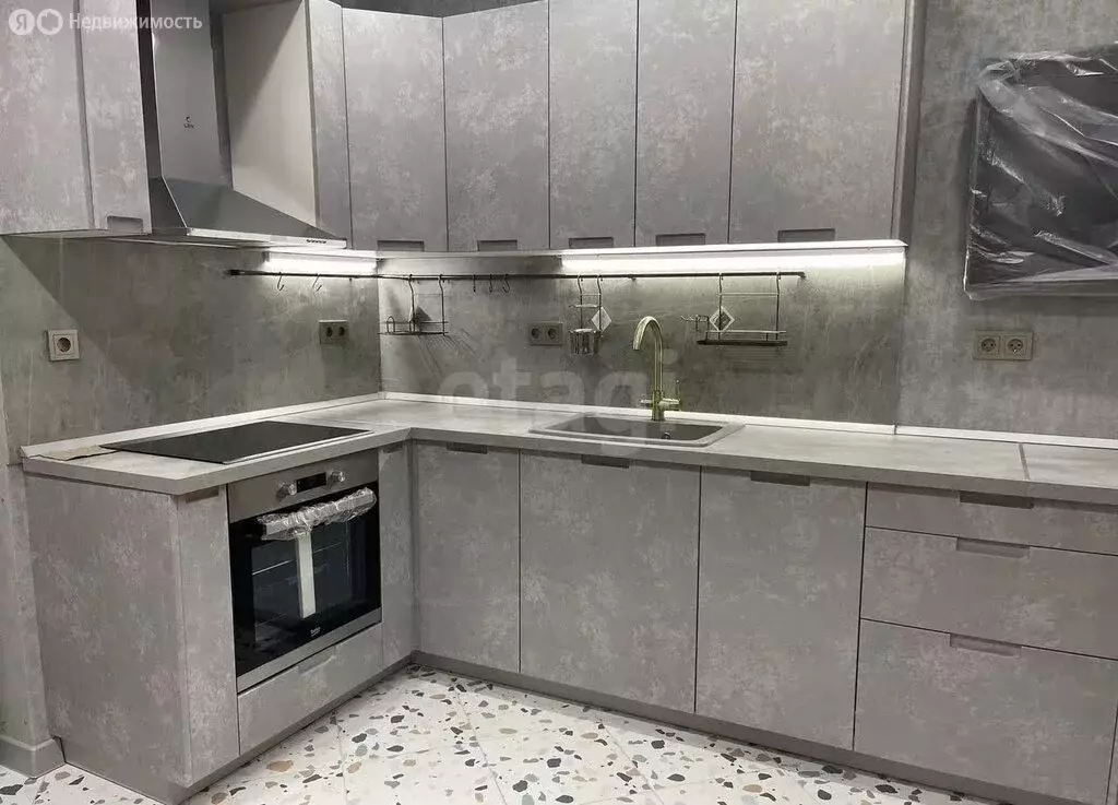Квартира-студия: Казань, улица Братьев Касимовых, 35 (34.8 м) - Фото 2