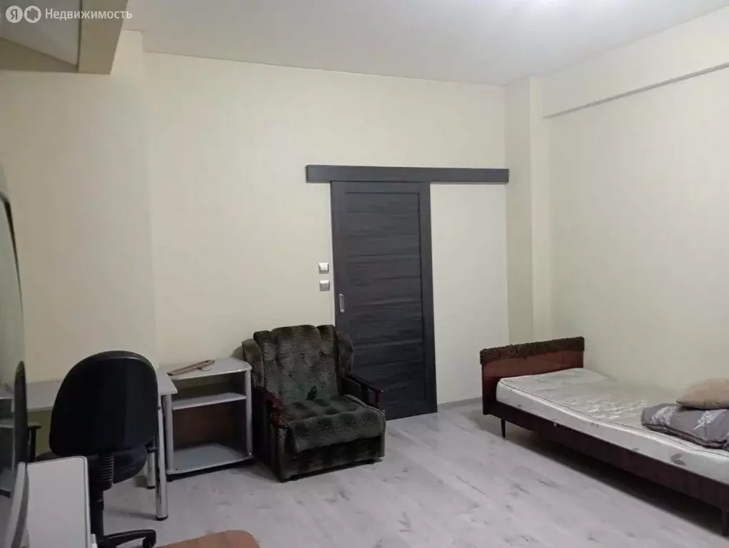 1-комнатная квартира: Каменск-Шахтинский, улица Ворошилова, 13 (34 м) - Фото 0
