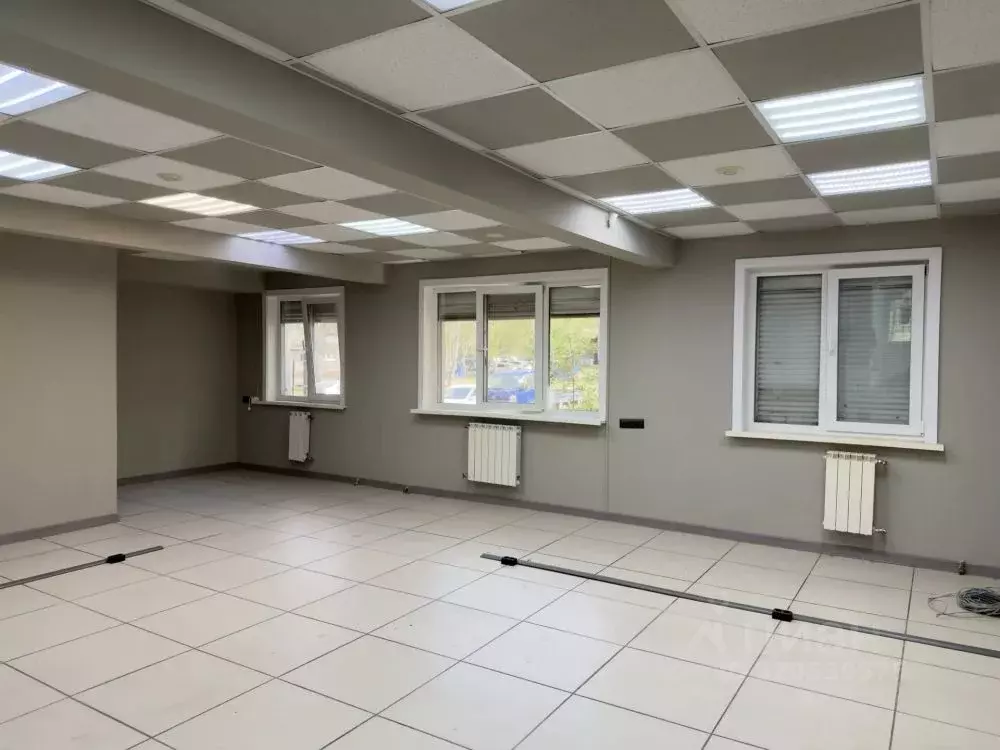 Помещение свободного назначения в Иркутская область, Иркутск ул. ... - Фото 1