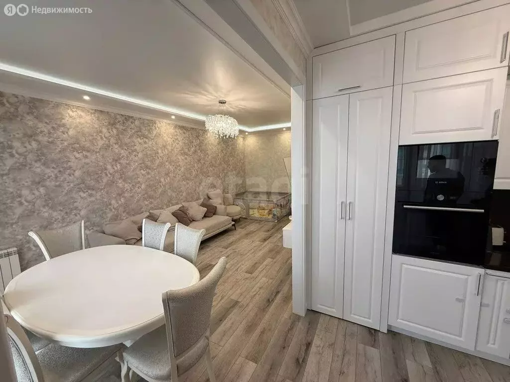 3-комнатная квартира: Кемерово, проспект Химиков, 10 (90.6 м) - Фото 2