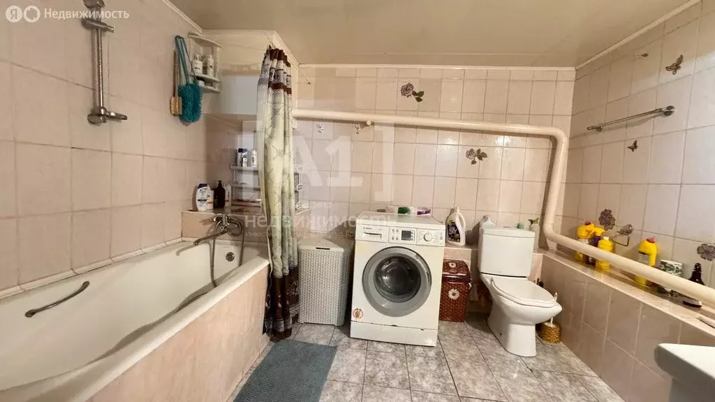 Дом в Челябинск, улица Мамина, 96А (465.2 м) - Фото 0