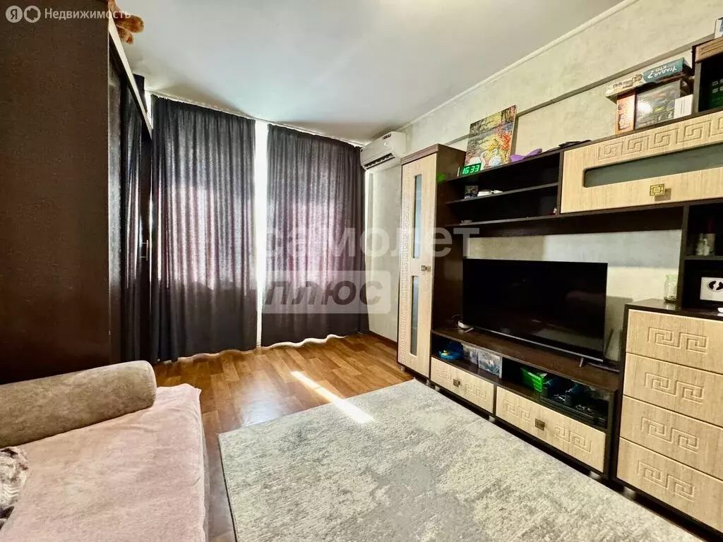 1-комнатная квартира: Бийск, улица Петра Мерлина, 17 (32 м) - Фото 2