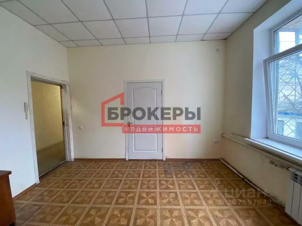 Офис в Севастополь ул. Соловьева, 10 (12 м) - Фото 1