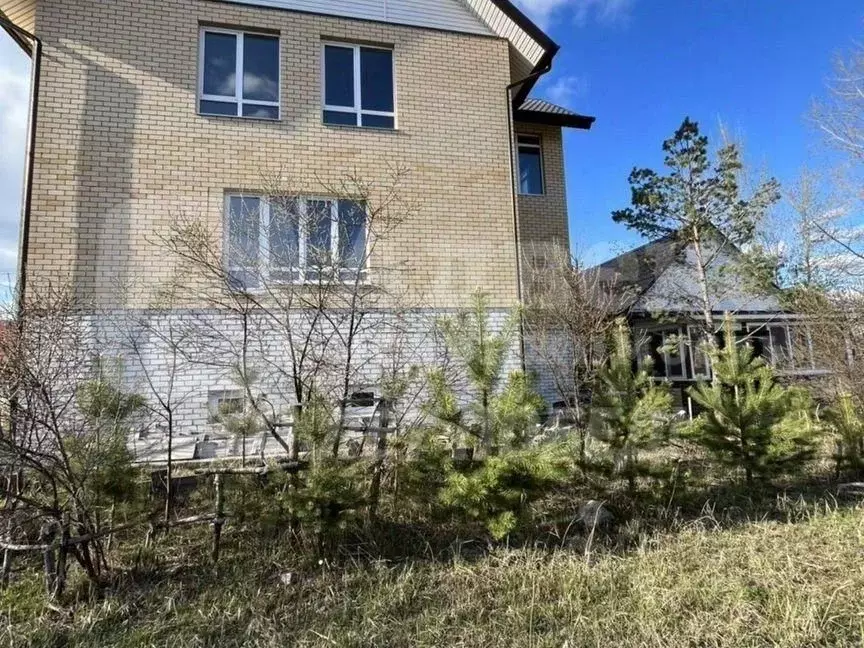 Дом в Тюменская область, Тюмень Энтузиастов мкр, ул. Югорская, 26 (240 ... - Фото 1