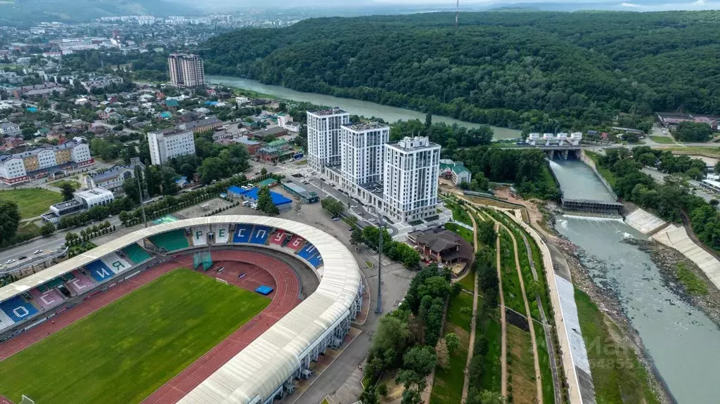 2-к кв. Адыгея, Майкоп ул. Гагарина, 1 (69.1 м) - Фото 1