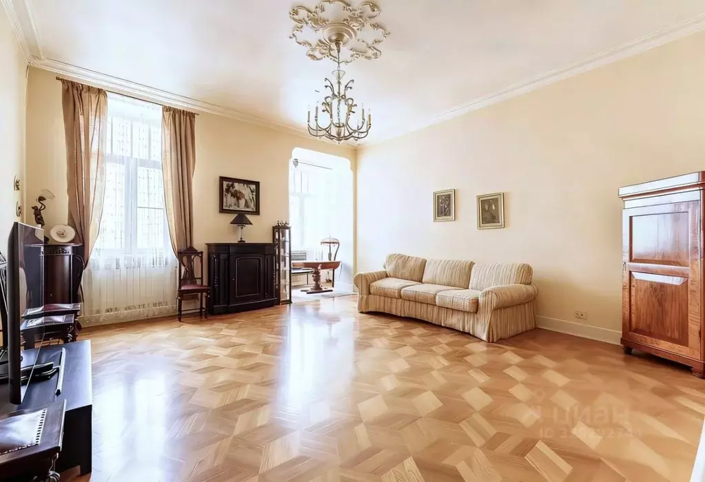 4-к кв. Москва Новая Басманная ул., 28С1 (135.0 м) - Фото 1