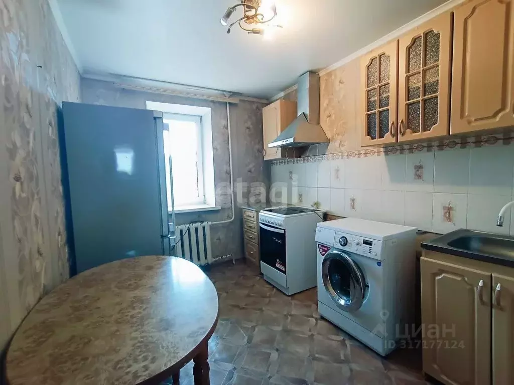 3-к кв. Амурская область, Белогорск ул. Кирова, 247/2 (61.6 м) - Фото 1