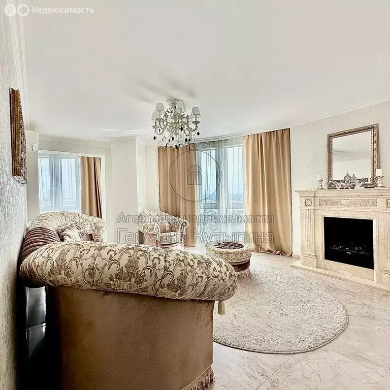 2-комнатная квартира: Волгоград, Новороссийская улица, 8 (87 м) - Фото 1