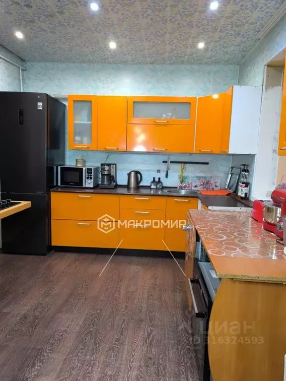 Дом в Орловская область, Новодеревеньковское с/пос, с. Косарево 28 (61 ... - Фото 0