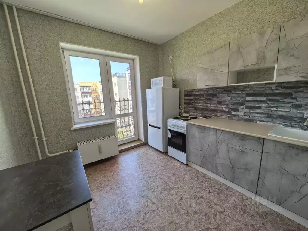 1-к кв. Омская область, Омск проезд 3-й Амурский, 1к1 (33.4 м) - Фото 0