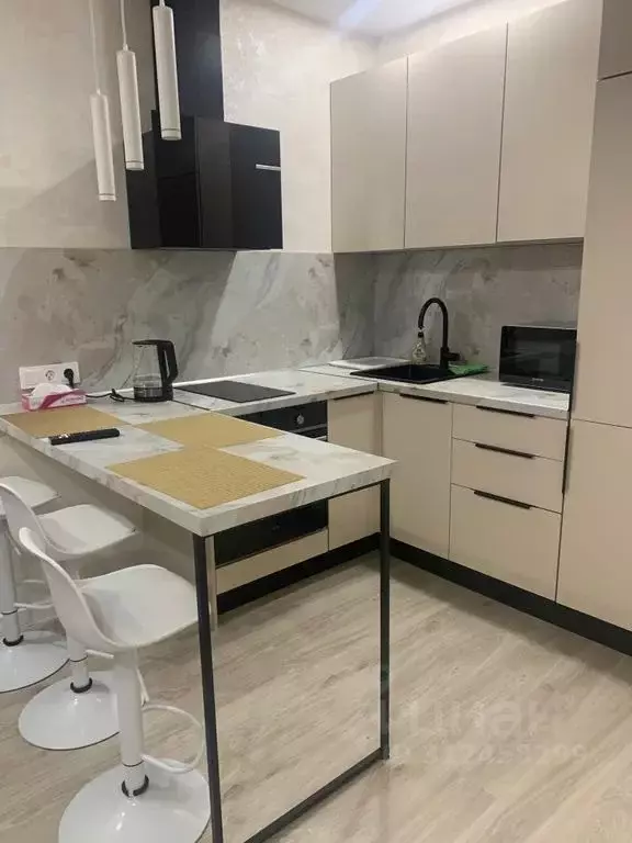 Студия Сахалинская область, Южно-Сахалинск ул. Ленина, 563к5 (28.0 м) - Фото 0