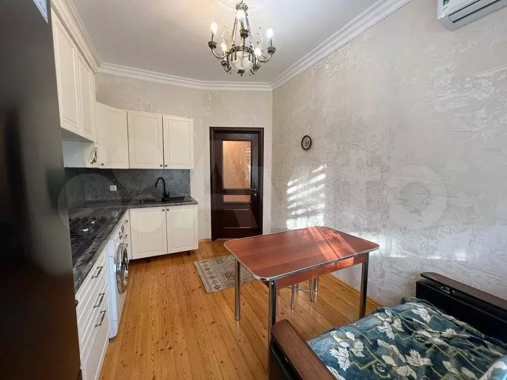 1-к. квартира, 36 м, 1/5 эт. - Фото 1