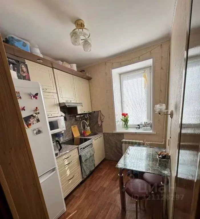 2-к кв. Белгородская область, Старый Оскол Макаренко мкр, 4А (40.0 м) - Фото 0