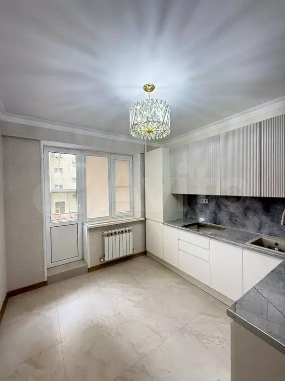 2-к. квартира, 60 м, 2/10 эт. - Фото 0