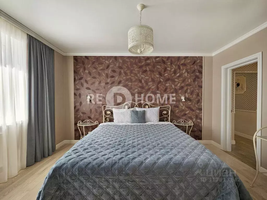 4-к кв. Пермский край, Пермь ул. Макаренко, 16А (95.0 м) - Фото 0