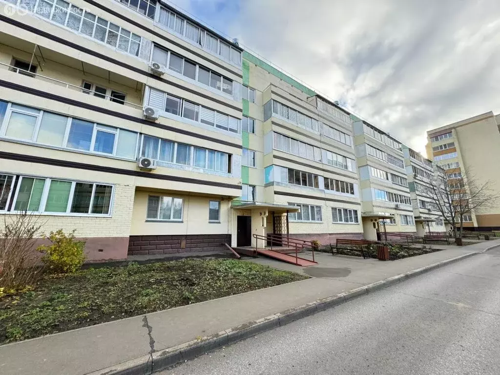 1-комнатная квартира: Нижнекамск, улица Мурадьяна, 6 (28.9 м) - Фото 1