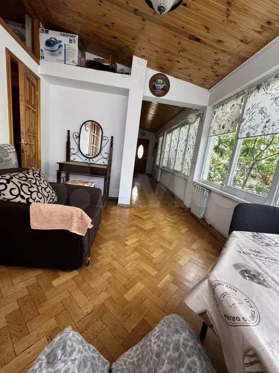 Комната 48 м, 2/2 эт. - Фото 1