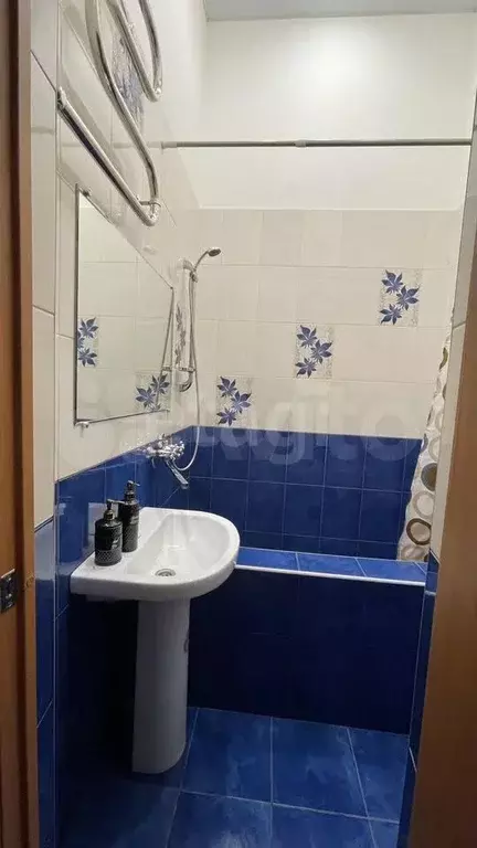 3-к. квартира, 52,9 м, 2/4 эт. - Фото 0